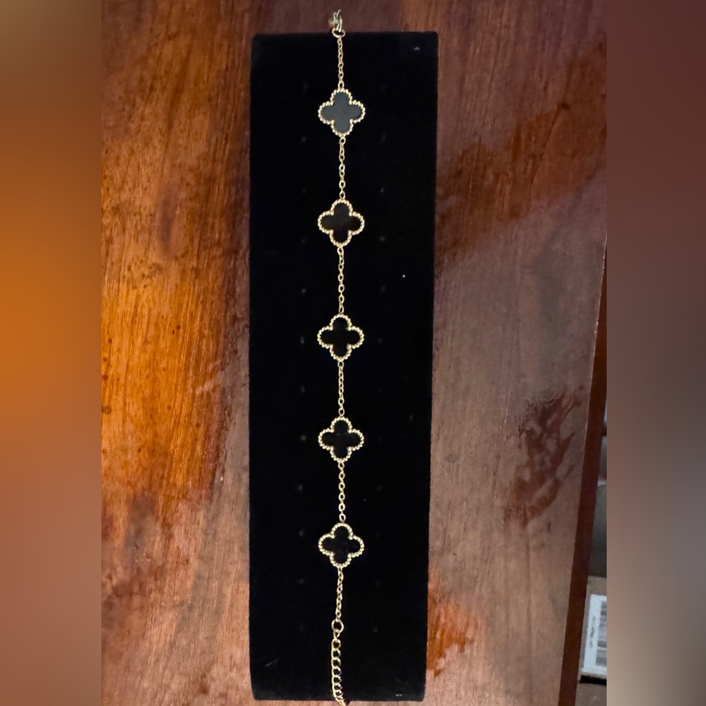 13mm Clover 18kt gold stainless steel bracelet - Picture 7 of 8